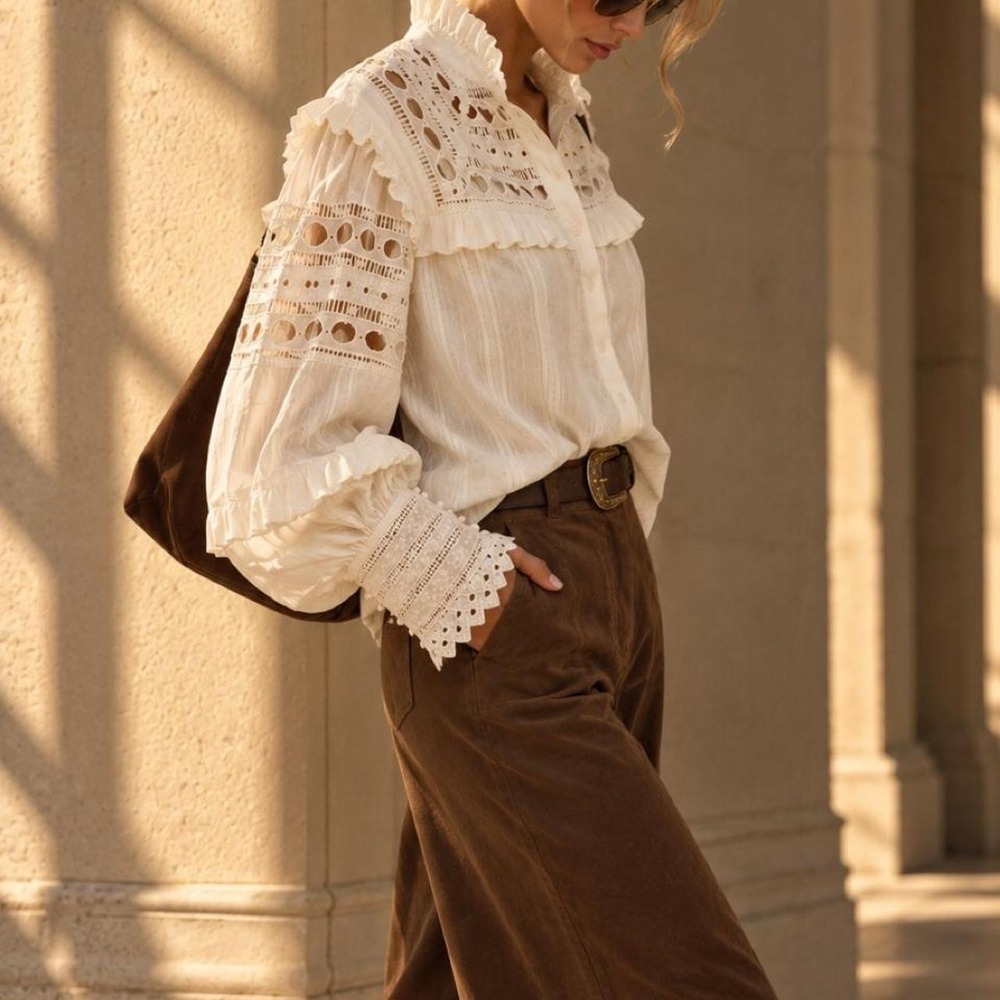 TheShirt Rochelle Behrens Danielle Eyelet Lace Ruffle Blouse Large with a Flaw